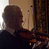 Første violin. Fra venstre Gunnar Krog, Niels Karstoft - helt til højre Anita Sindholt på anden violin.